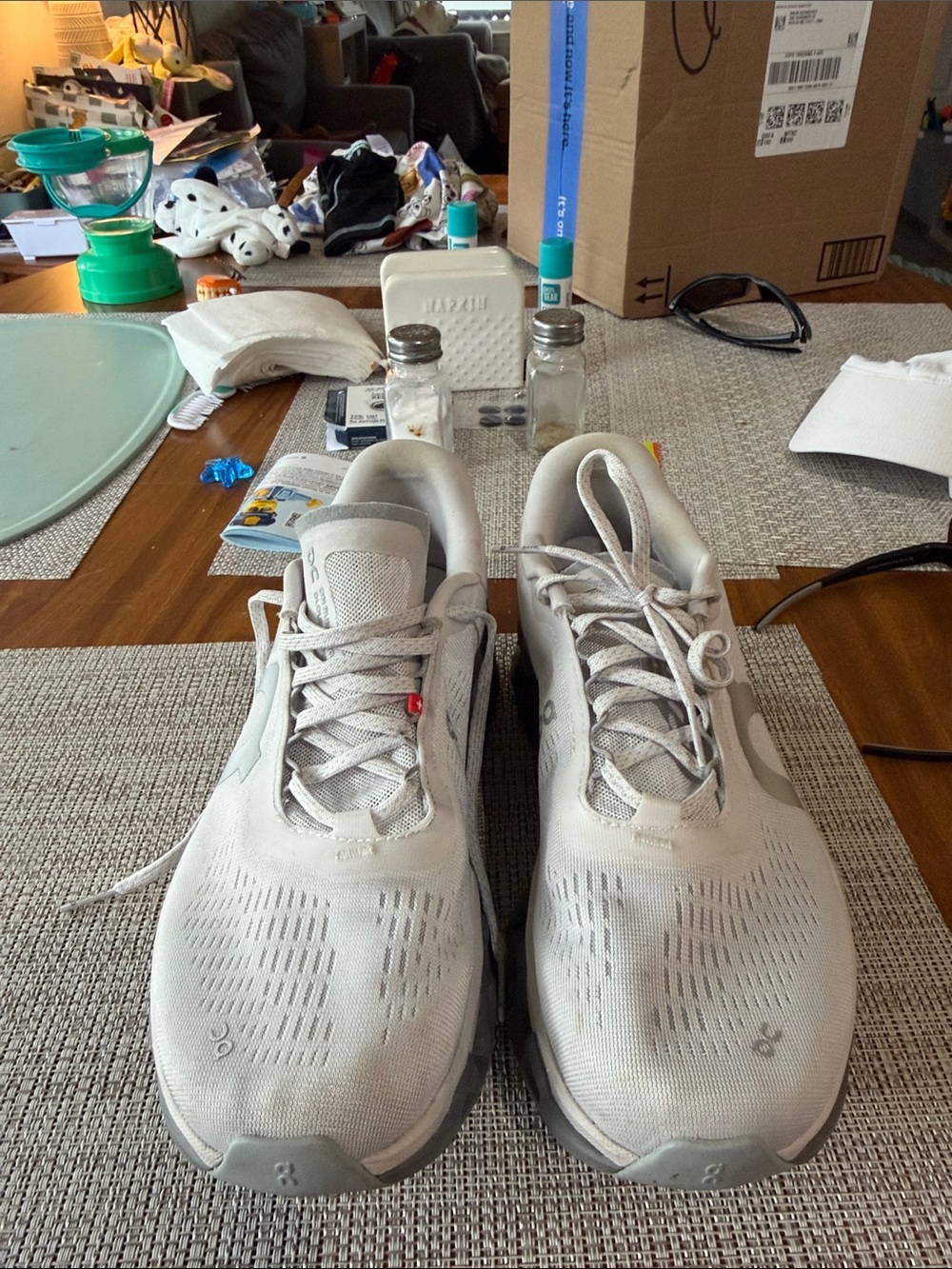 On Running Men's cloud monster running shoe 8.5